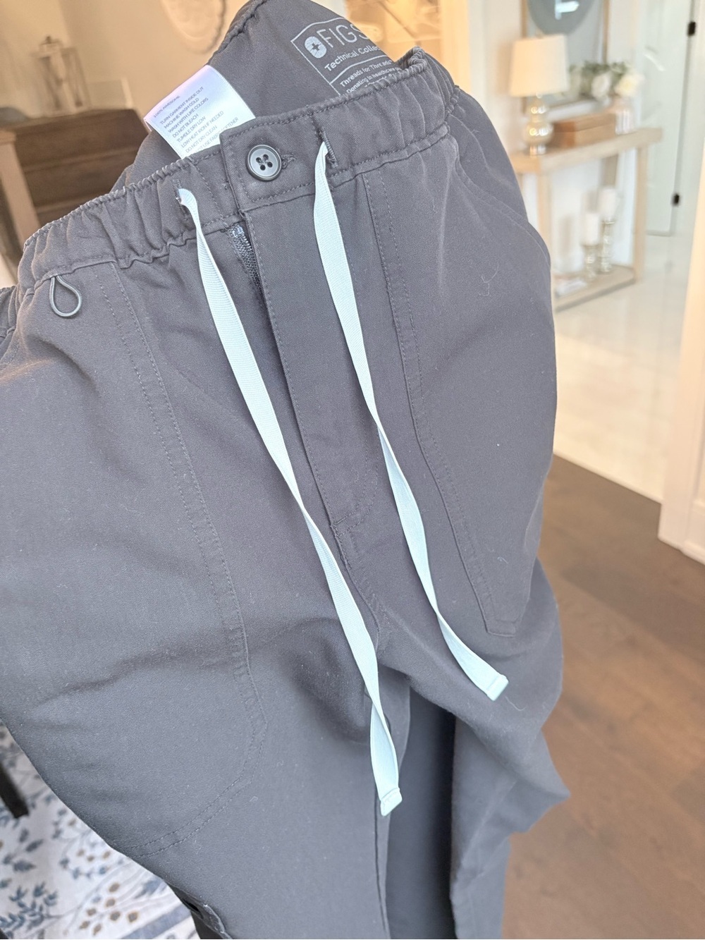 FIGS Cairo Cargo Technical Collection Scrub Pants Size Small Black - Picture 5 of 6